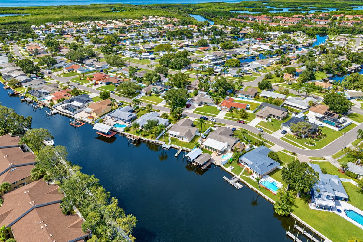Aerial view of the neighbourhood and the beautiful spots in the area surrounding the property. Who wouldn't love that? Have questions? Send us a message now!