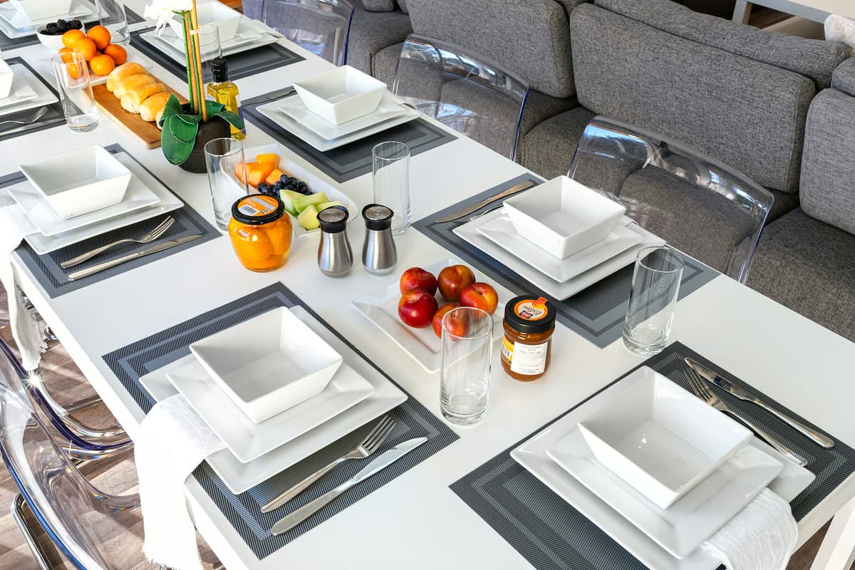 Set the table, pour the wine, and enjoy unforgettable moments with friends and family.