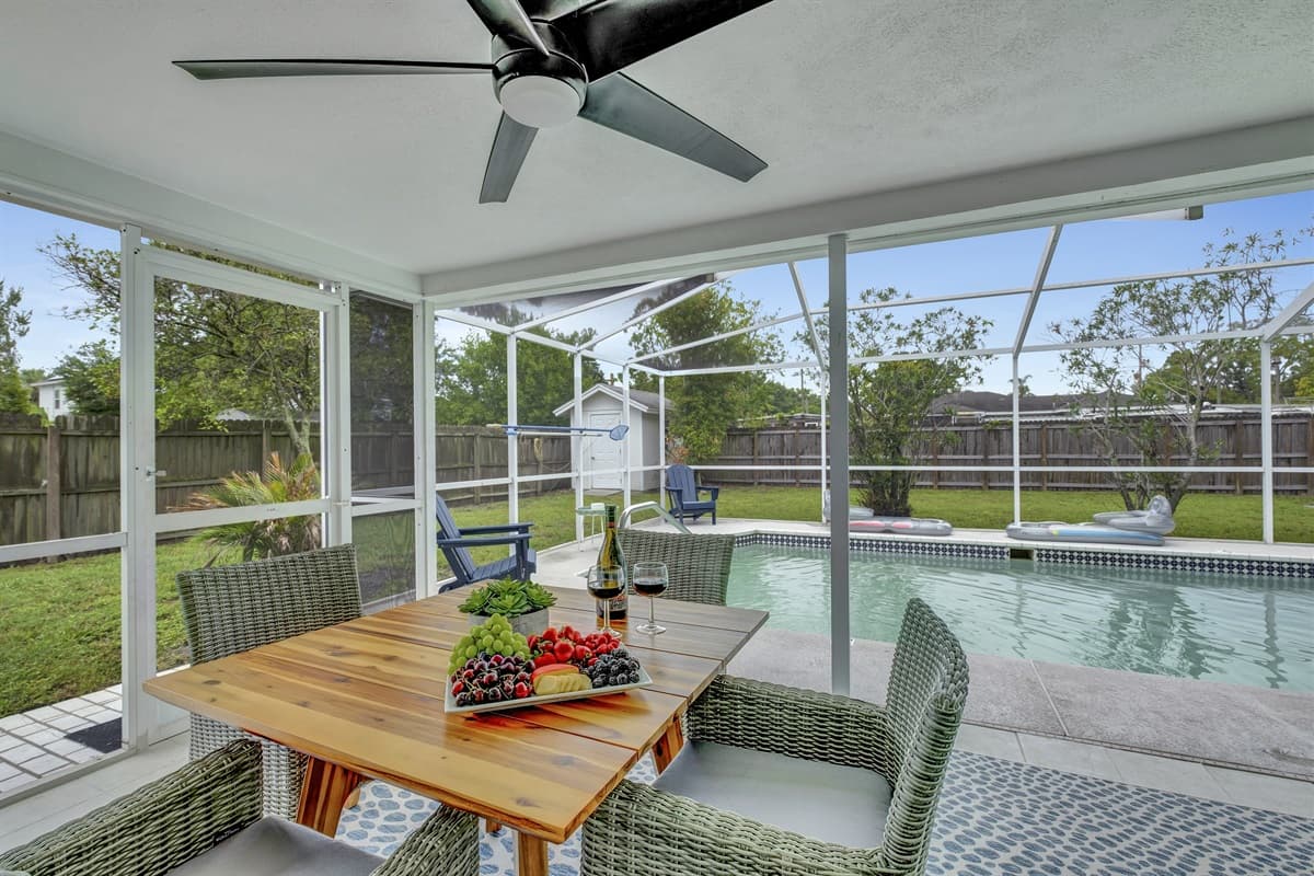 This is the ideal spot for both private moments of tranquility and lively gatherings with friends and family.
