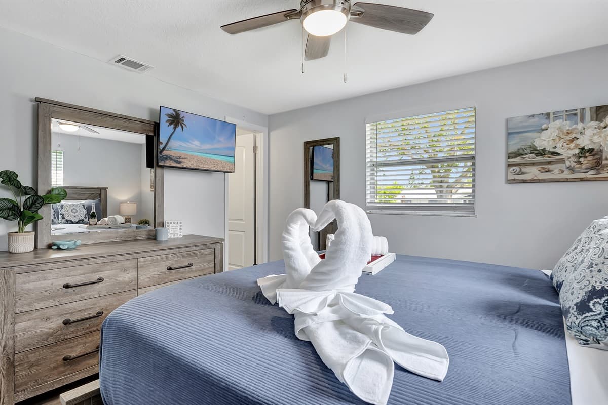 Rest and recharge in style on this lovely bedroom.