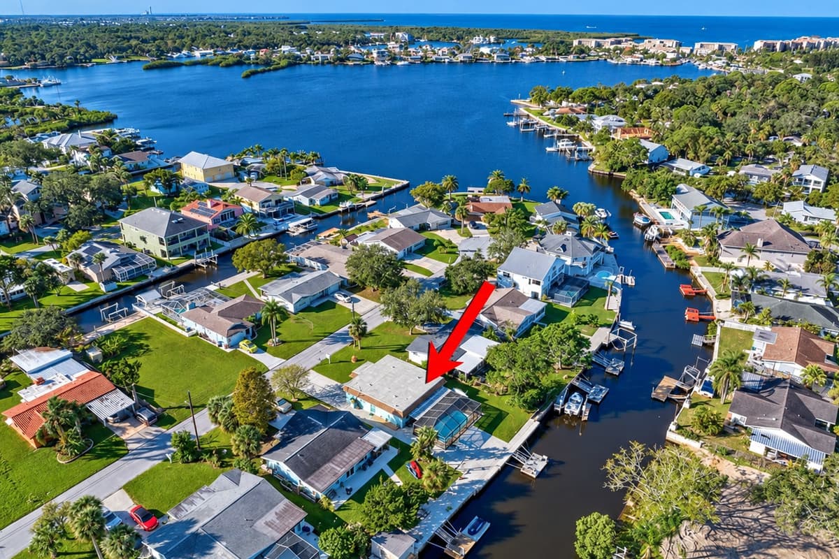 Aerial view of the beautiful neighborhood!