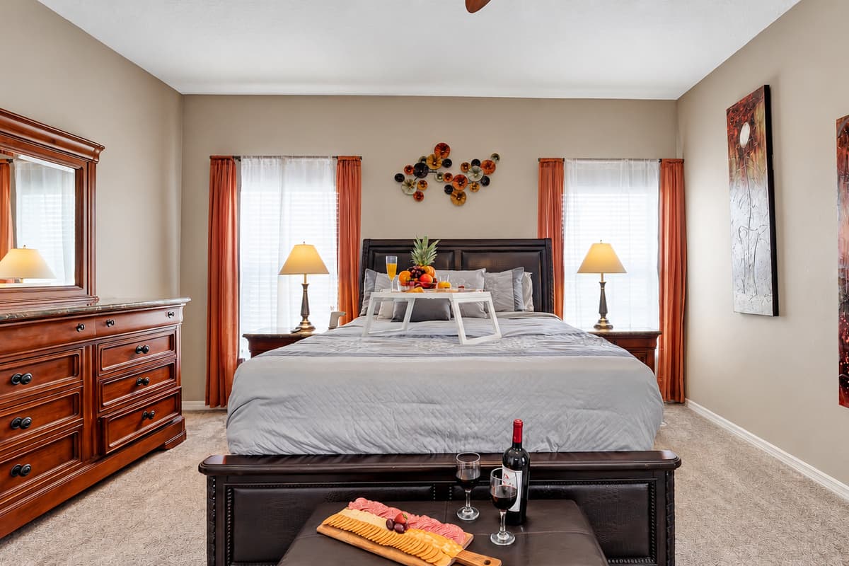 This haven features a regal queen-size bed, the epitome of opulence and relaxation.