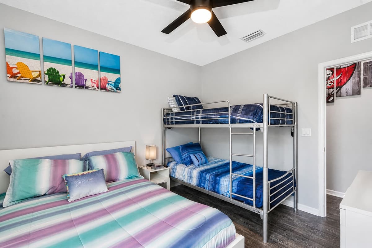 Never worry about the comfort on your stay with us. This wonderful bedroom with queen size bed, single bunkbed, drawers for storage and a smart TV. If you like what you see so far, send us an inquiry right away!