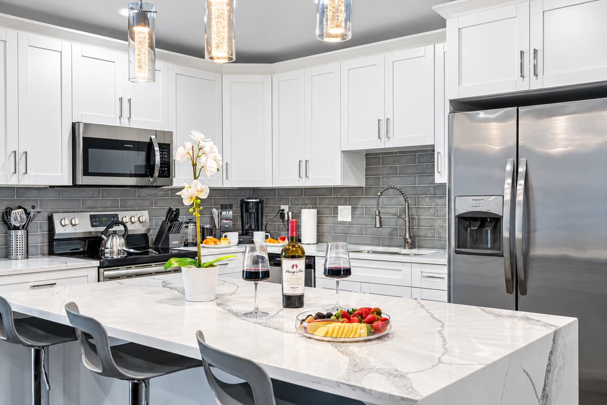 You bought food and drinks for the entire stay? Our beautiful kitchen has a huge refrigerator that has more than enough space for all the food you're planning to prepare! Send us a message now!