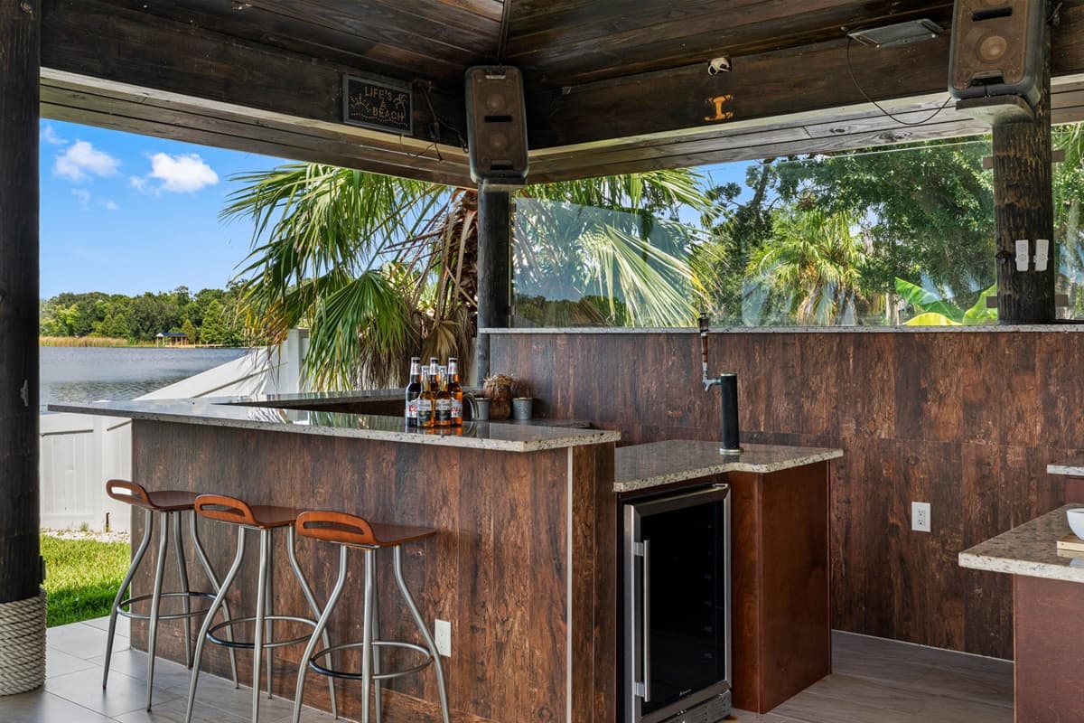 IMPORTANT NOTICE: Please note that the outdoor kitchen appliances are currently not functional, with the exception of the outdoor grill, which is fully operational and available for use.