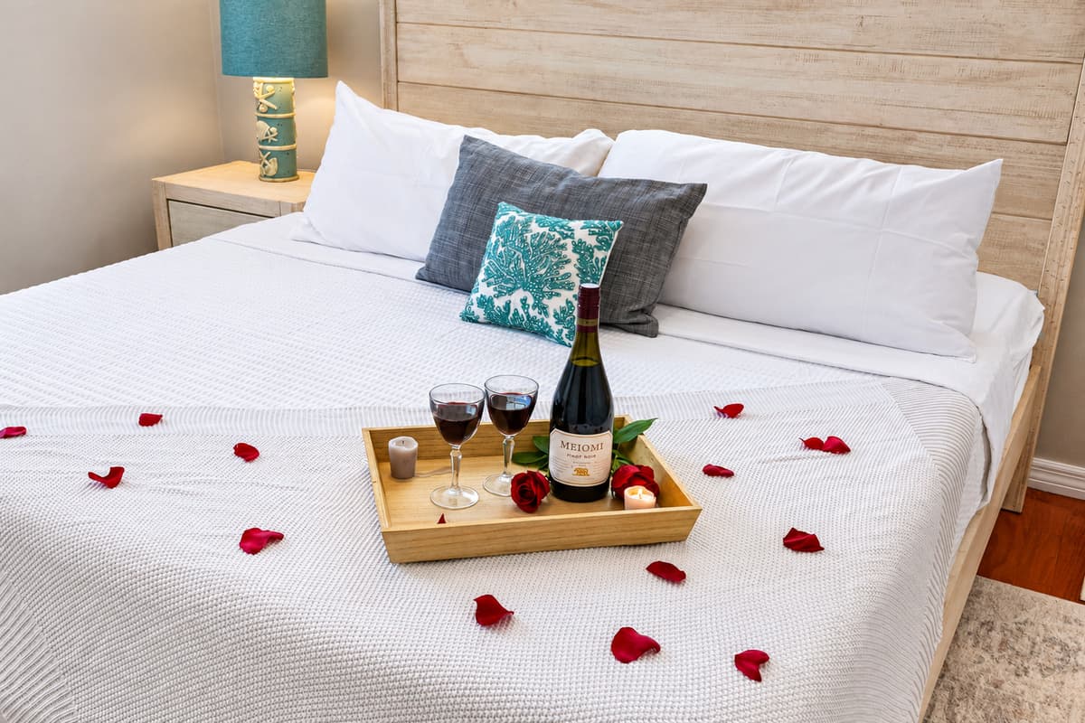 The perfect blend of style and simplicity, this bedroom offers both comfort and charm for restful nights.
