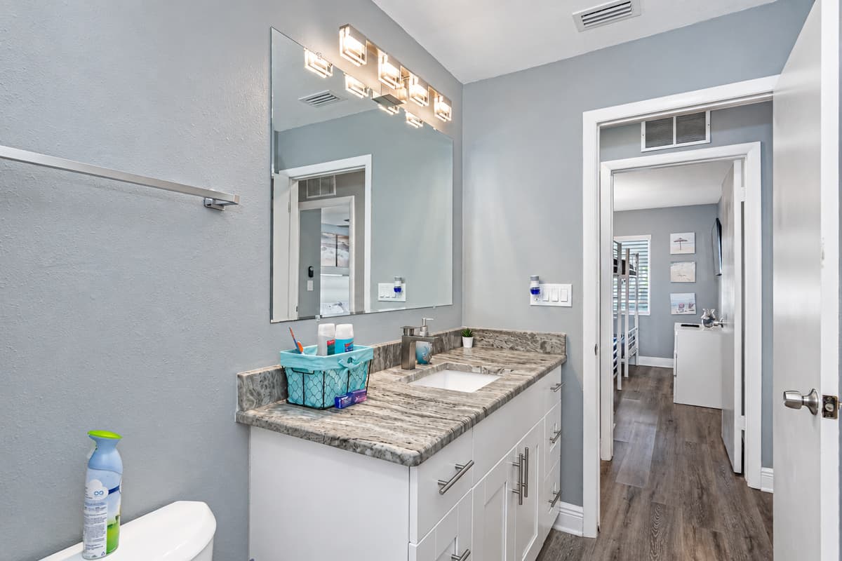 A long warm bath in this beautiful bathtub can help relieve muscle tension. You deserve this! So stop hesitating and book this property now!