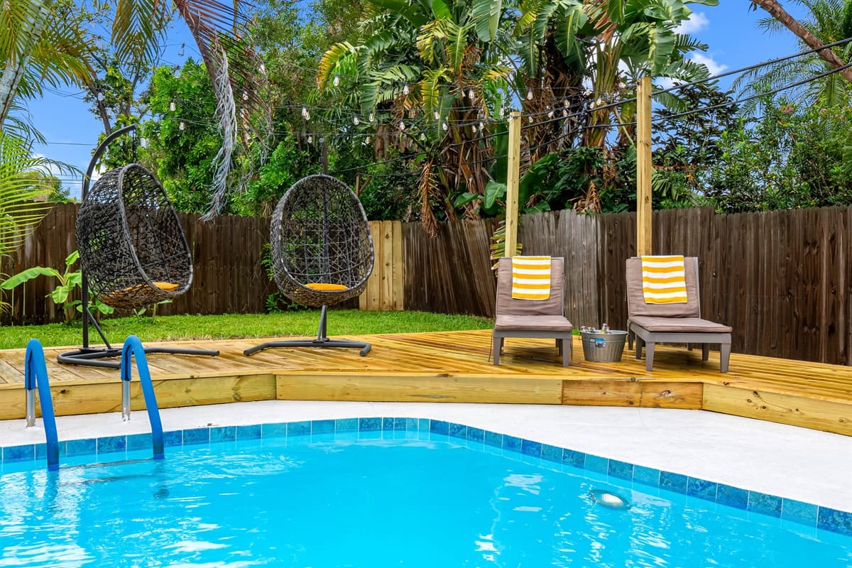 Sunbathe on a lounger, sway in the egg chairs, or simply float in peace—this is relaxation done right.