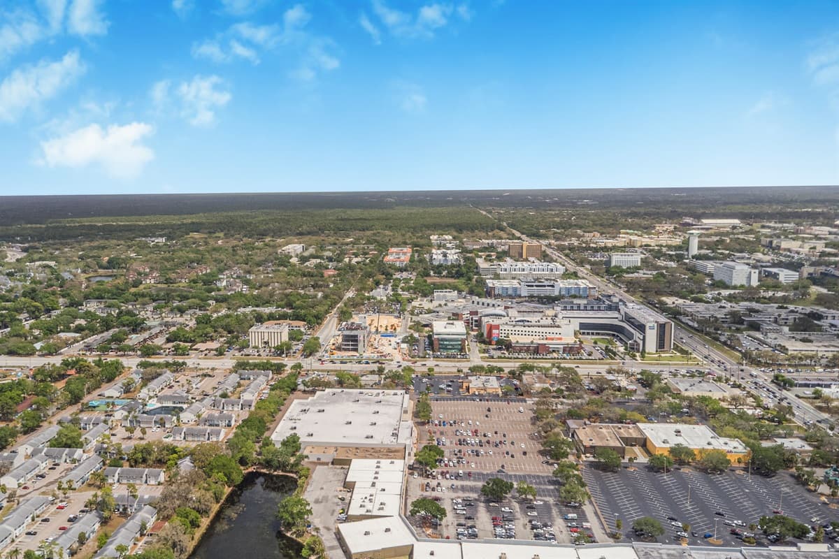 Shopping, dining, and entertainment just minutes away. Explore the best of North Tampa right from your doorstep.