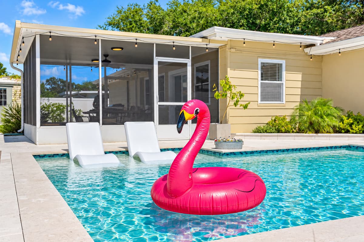 Enjoy your morning swim or a night under the stars in this private, serene, and beautifully lit outdoor haven.