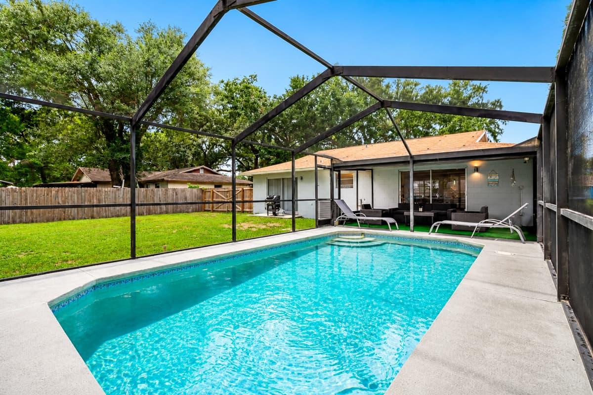 Do you love a good swim? Our gorgeous pool is heated and is great any season! We maintain 85℉ temperature for you to enjoy swimming regardless of the weather. If you like this property, send us an inquiry now!
