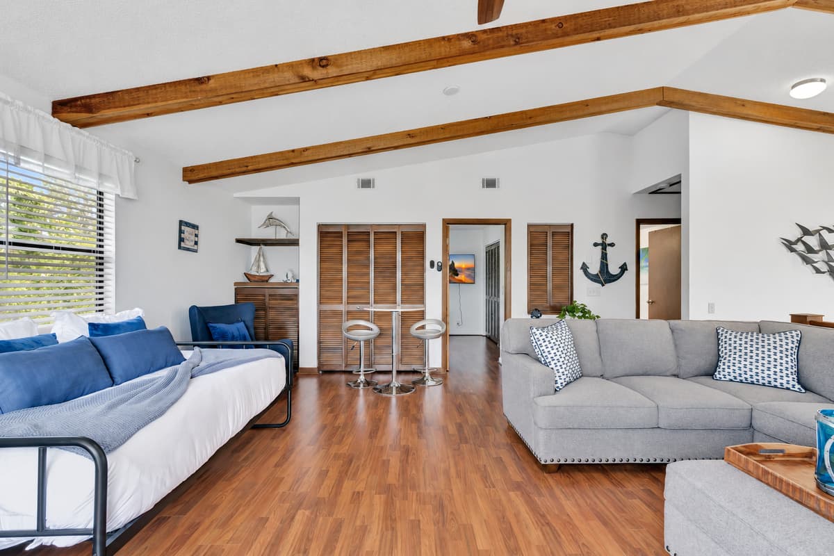 Every detail has been carefully crafted to guarantee your maximum comfort and enjoyment.