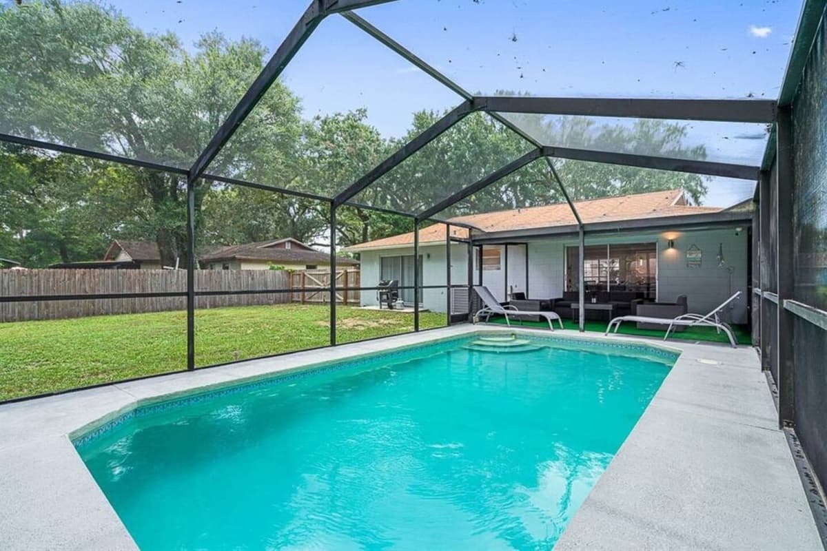 Do you love a good swim? Our gorgeous pool is heated and is great any season! We maintain 85℉ temperature for you to enjoy swimming regardless of the weather. If you like this property, send us an inquiry now!