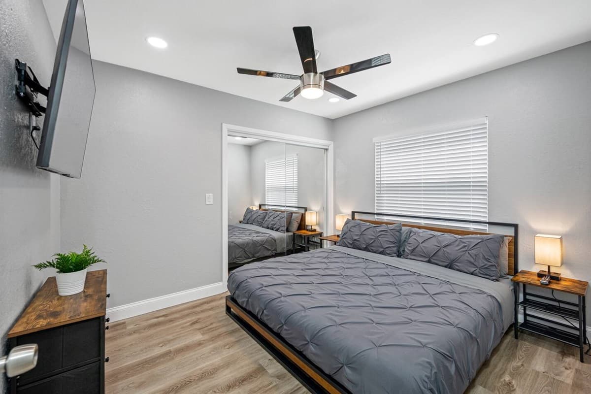Have an amazing sleep in our stunning bedroom with comfortable king size bed. Feel safe and secured and sleep comfortably during your stay with us. Inquire about our property now!
