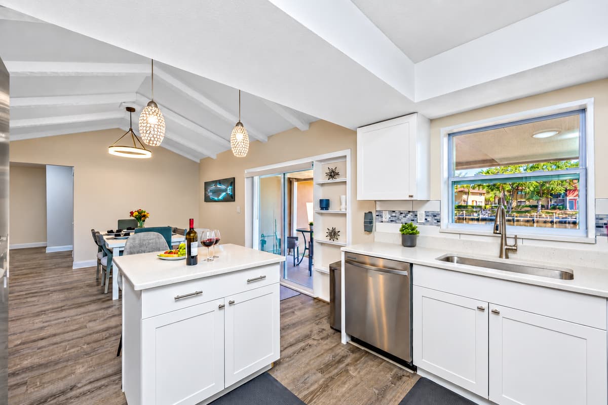 Our spacious modern kitchen has a lot of storage too! It's equipped with a dishwasher and has a lot of cabinets and drawers for kitchen tools and utensils. If you like this property, don't hesitate to send us a message.