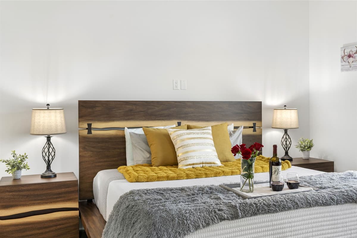 Another king bed retreat with its own ensuite bathroom, perfect for those who appreciate a bit of extra privacy.
