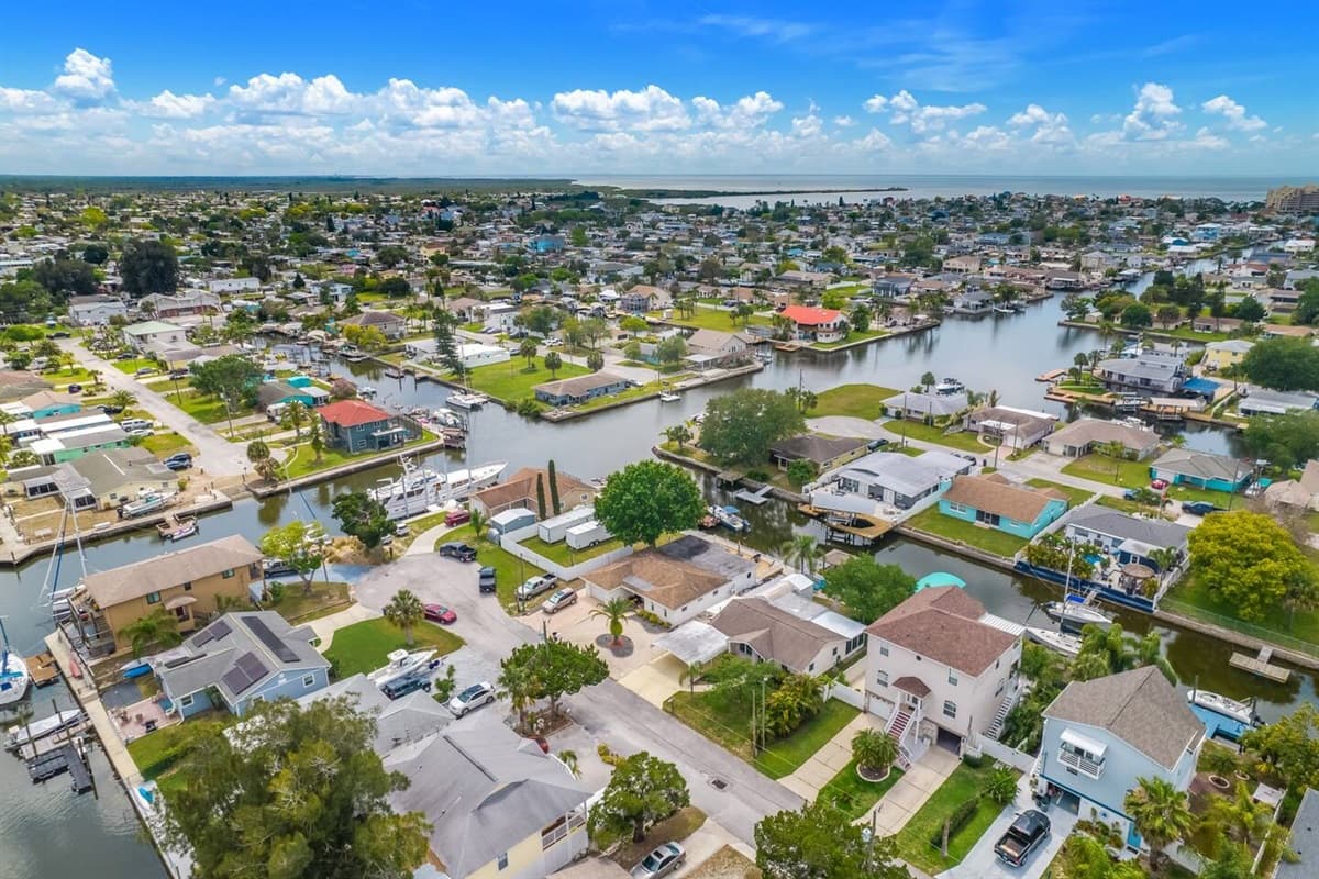Aerial view of the neighborhood and the beautiful spots in the area surrounding the property. Who wouldn't love that? Have questions? Send us a message now!