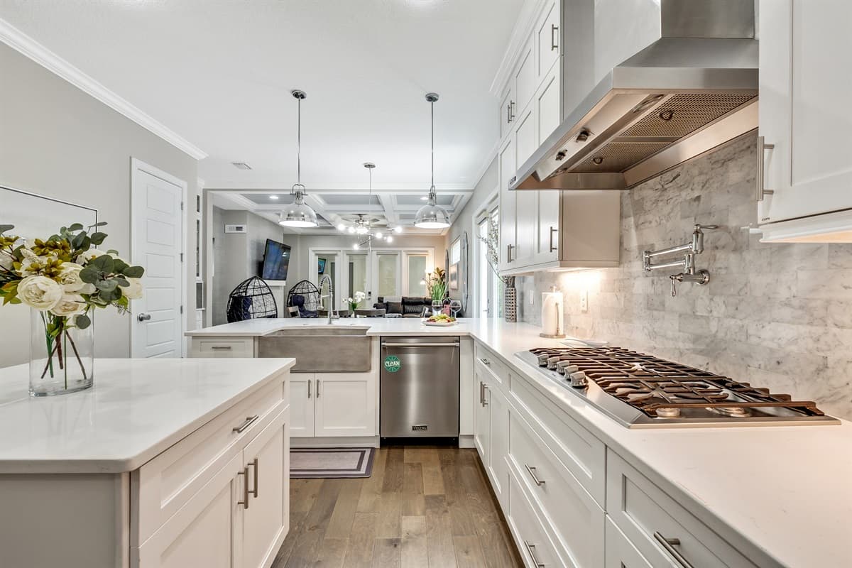 The kitchen is a dream come true for anyone who loves to cook, whether you're whipping up a quick breakfast before a day of adventures or indulging in a gourmet dinner.