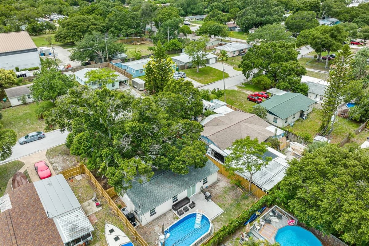 Aerial top view of our stunning and peaceful neighborhood where you are safe!