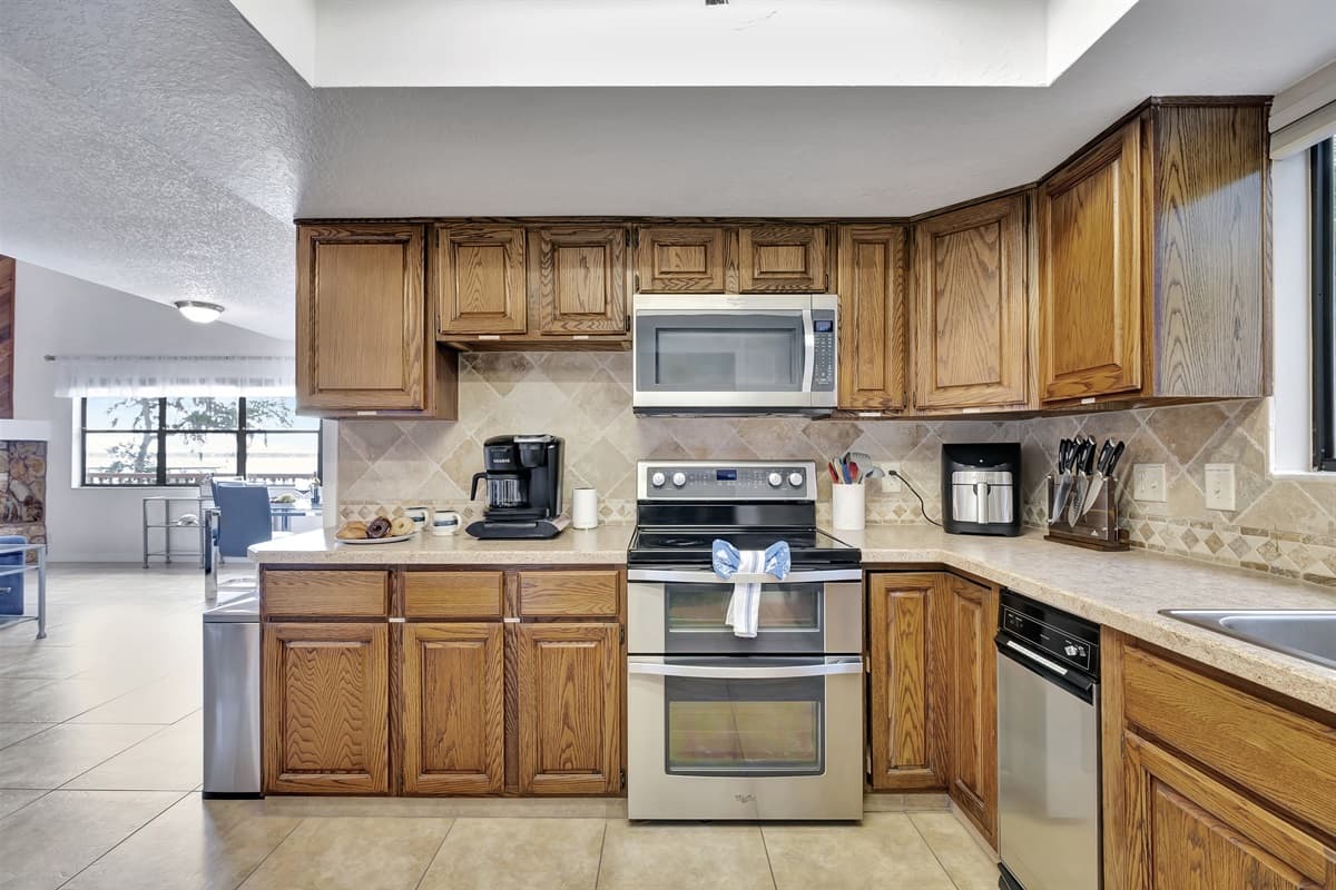 With ample counter space and storage options at your disposal, you'll find everything you need to prepare, cook, and serve with ease and efficiency.