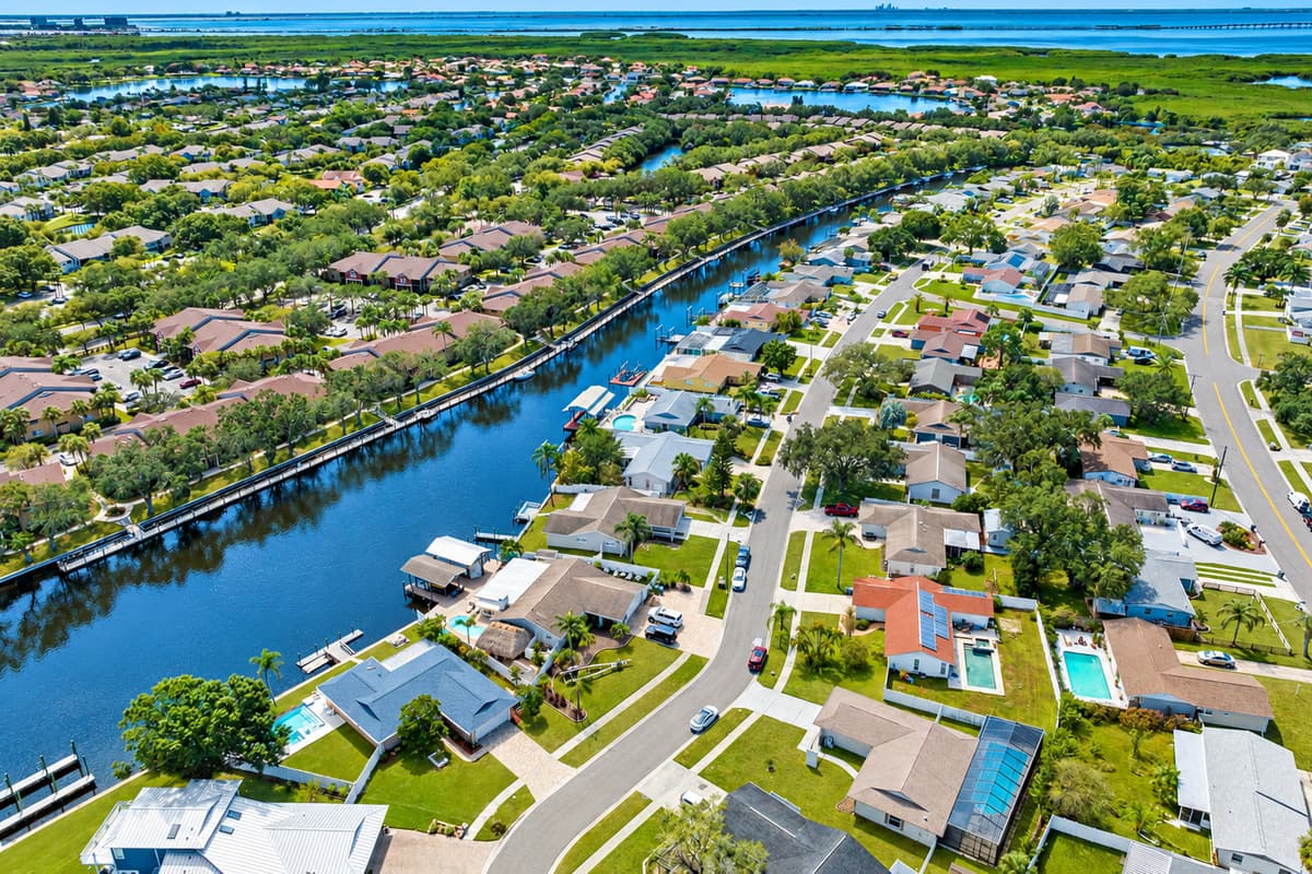 Aerial view of the neighbourhood and the beautiful spots in the area surrounding the property. Who wouldn't love that? Have questions? Send us a message now!