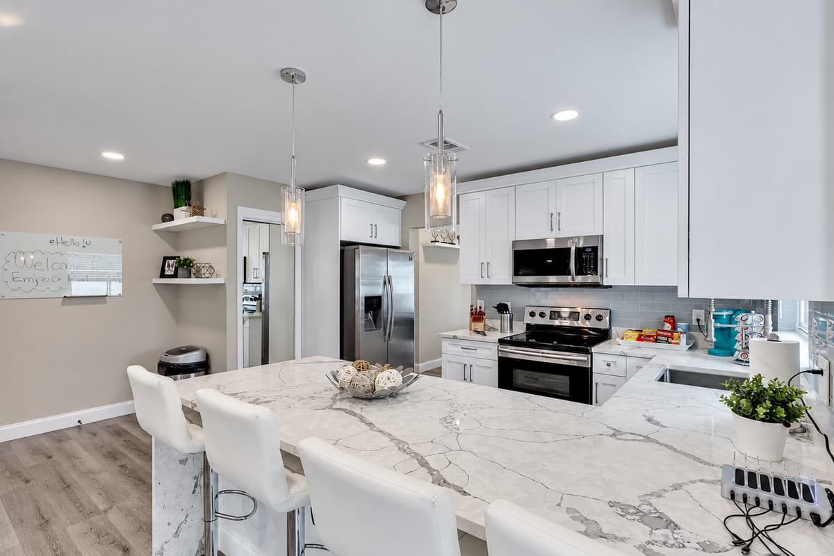 Want everyone to participate in the kitchen activities? Worry not! Our open kitchen space can accommodate everyone who wants to join. Meals are enjoyed best when served hot and fresh! Send us a message now!