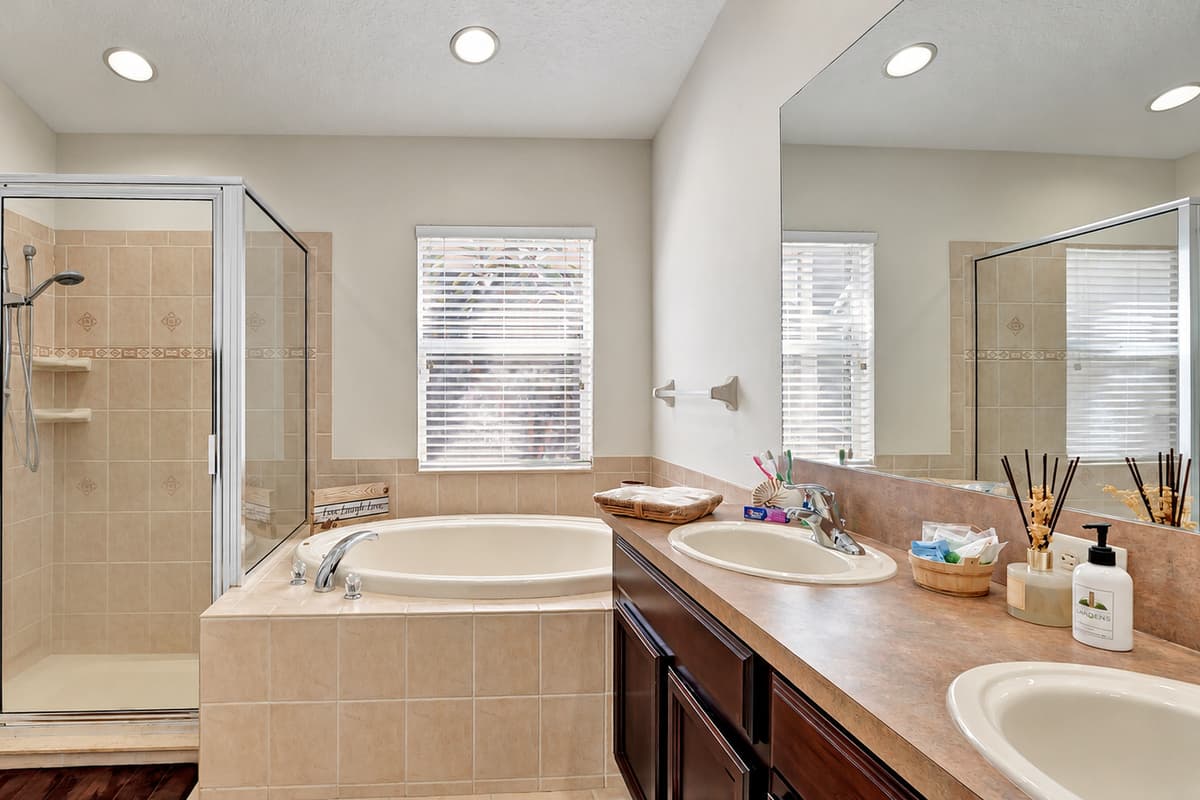 This bathroom is a symphony of comfort, functionality, and elegant design, ensuring that your daily routines are transformed into moments of pure bliss.