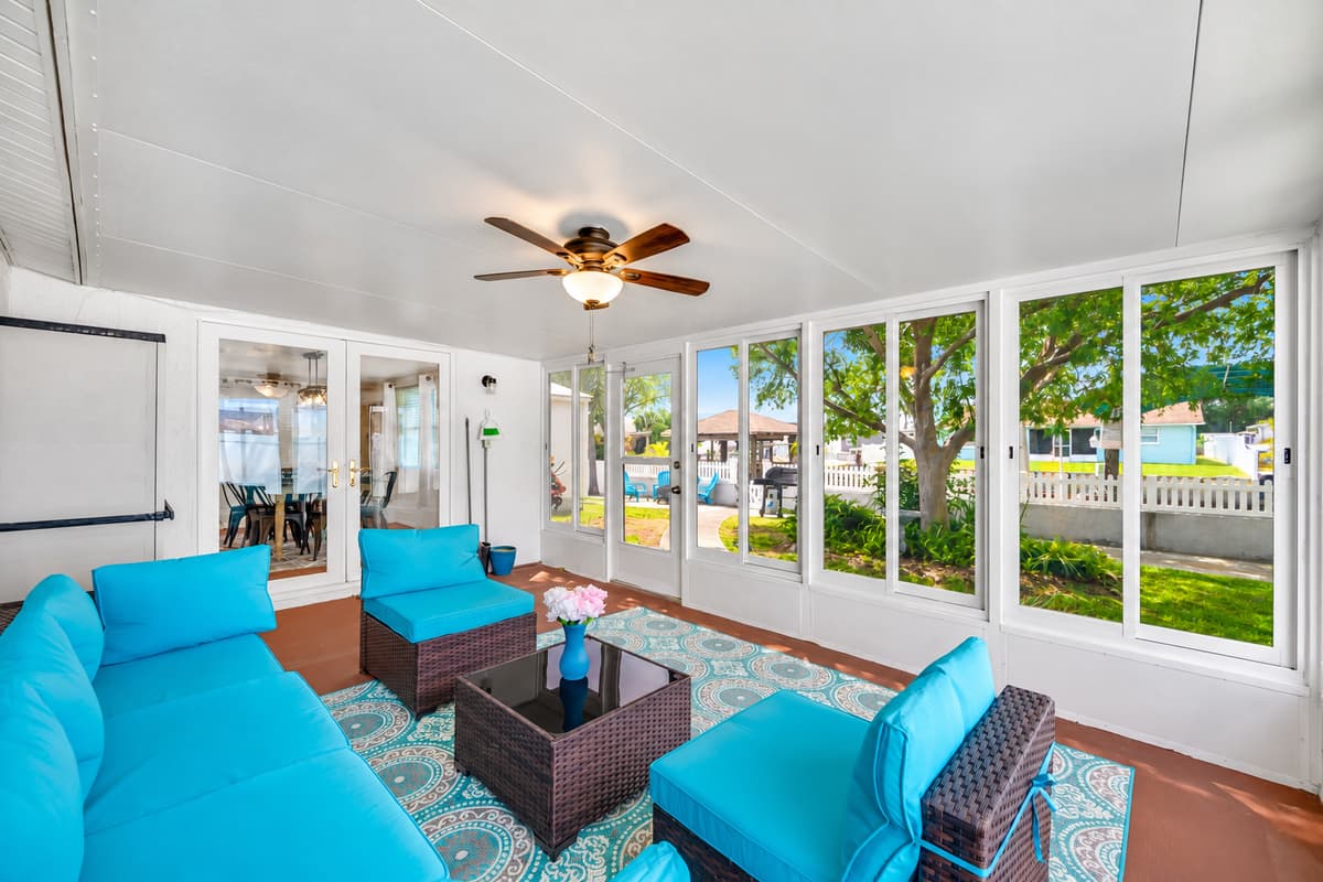 We have a beautiful seating area where you can hang out while others are swimming! Have a great time sharing stories with family and friends over a cup of coffee or tea! Send us an inquiry now!