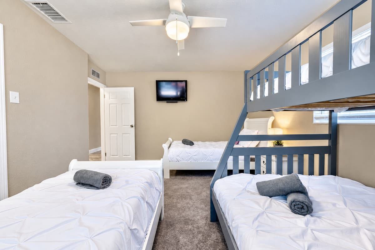 With ample space and comfortable bedding, our twin-size beds and bunk bed are ready to accommodate your unique needs and ensure a pleasant night's rest for everyone.