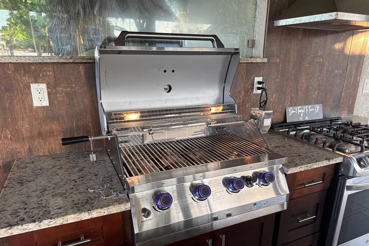 Outdoor Grill