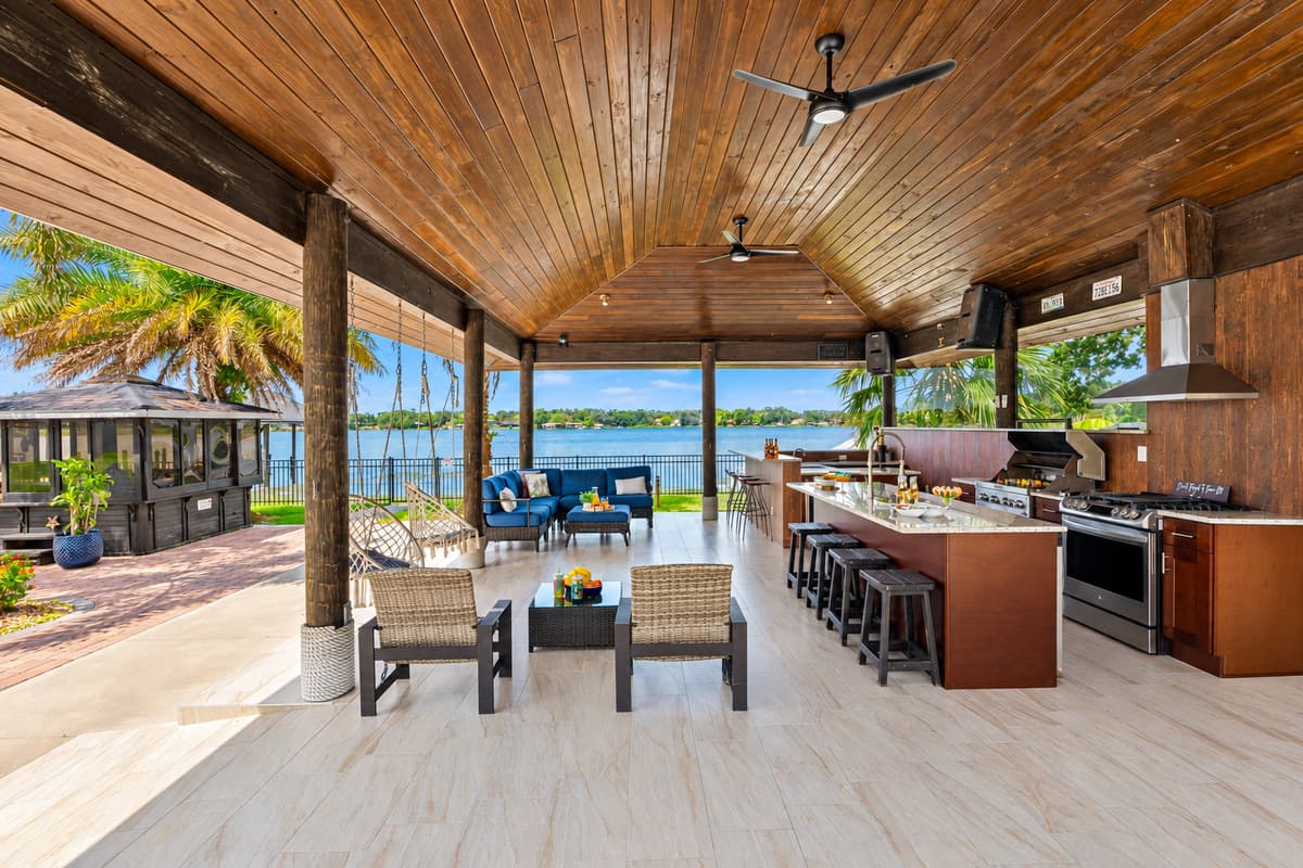 IMPORTANT NOTICE: Please note that the outdoor kitchen appliances are currently not functional, with the exception of the outdoor grill, which is fully operational and available for use.