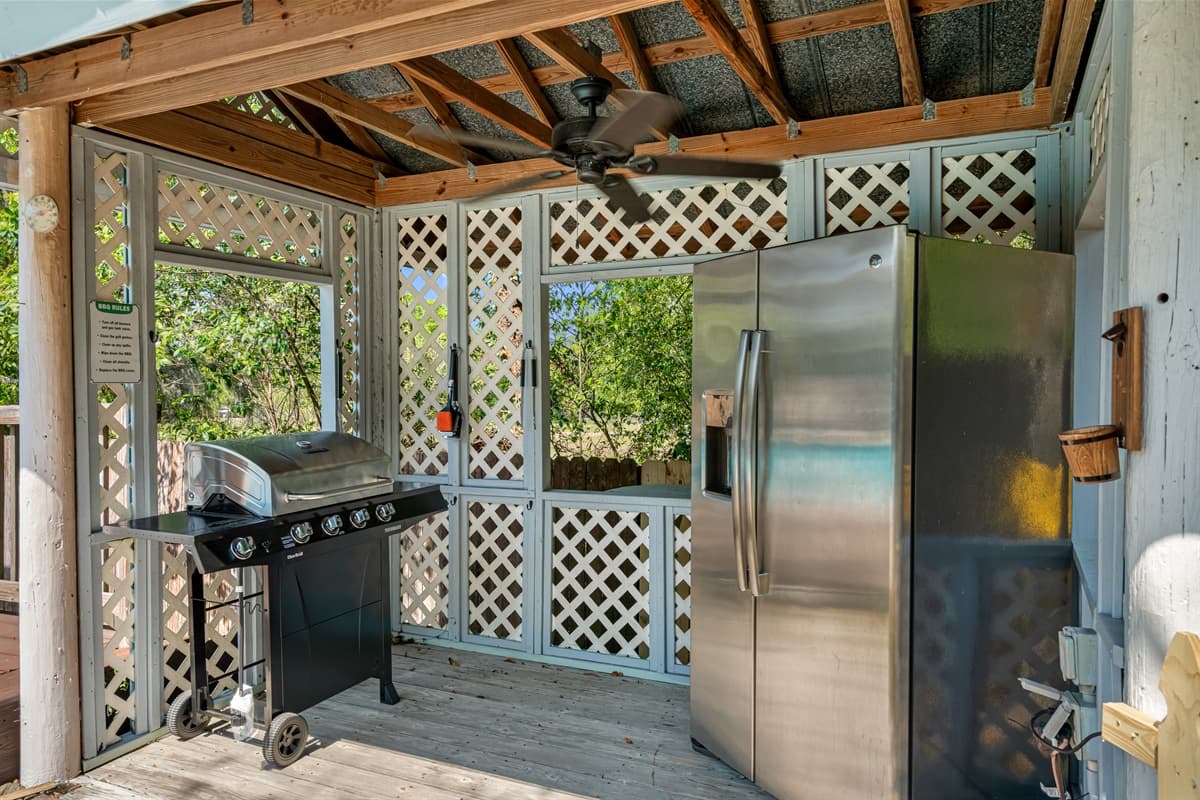 We have a stunning outdoor grill, equipped with all the features you need to create the perfect BBQ experience.