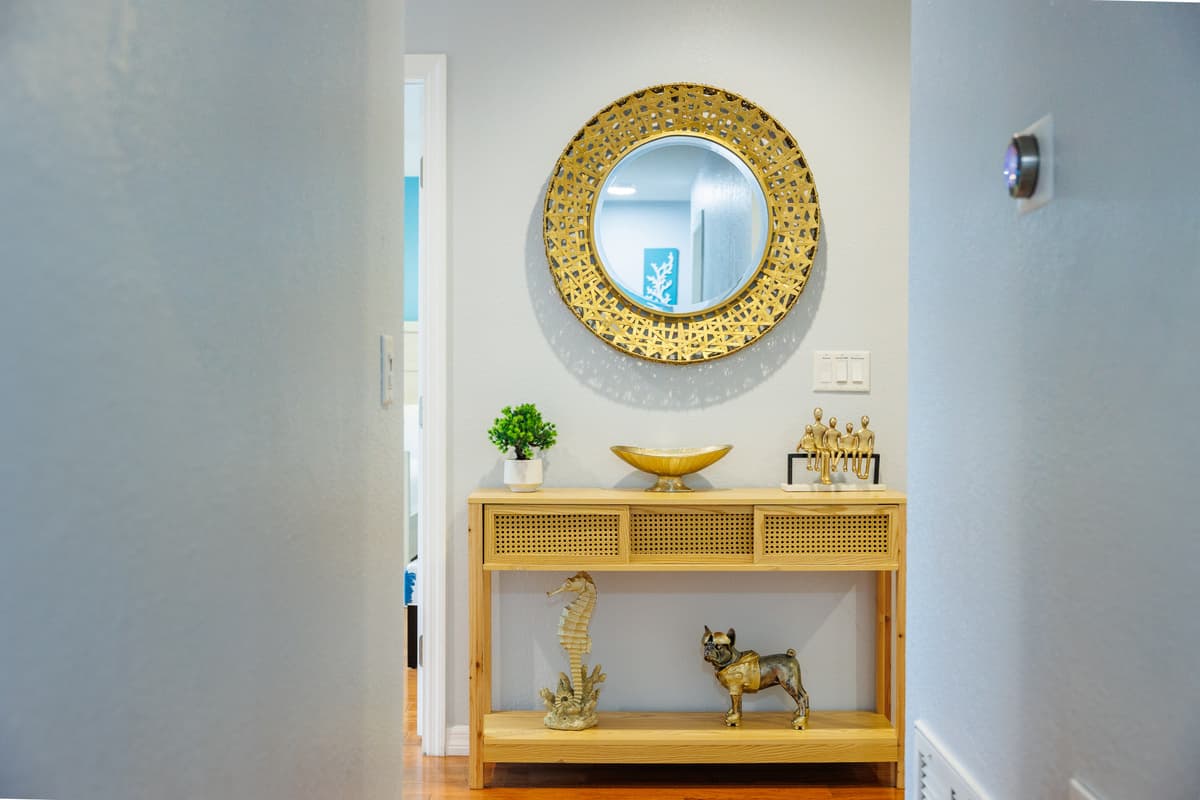 Dining and kitchen details at Flamingo Palms.