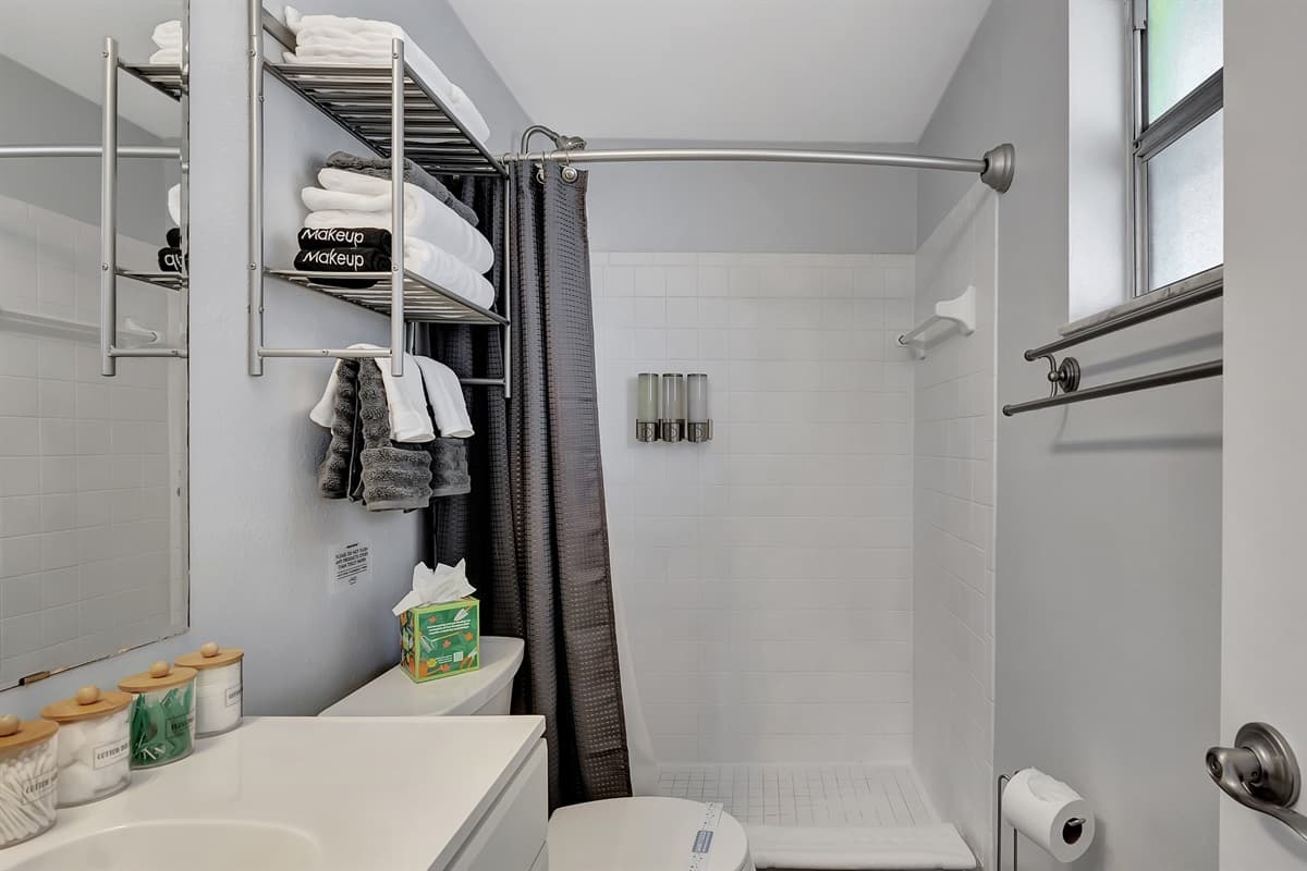Indulge in modern comfort!