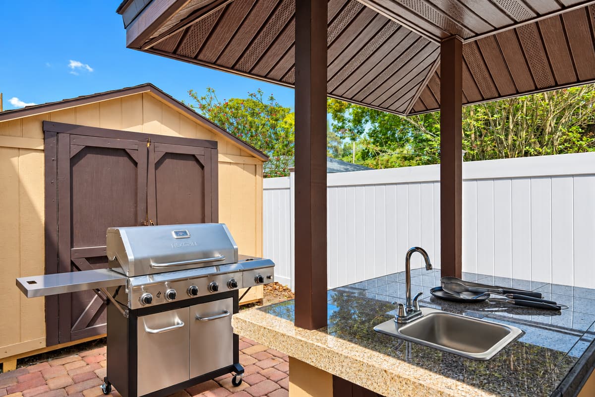 It's not just about the cooking - it's about the atmosphere. Our grilling station is the perfect place to connect with friends and family, enjoy the beautiful outdoors, and create memories that will last a lifetime.