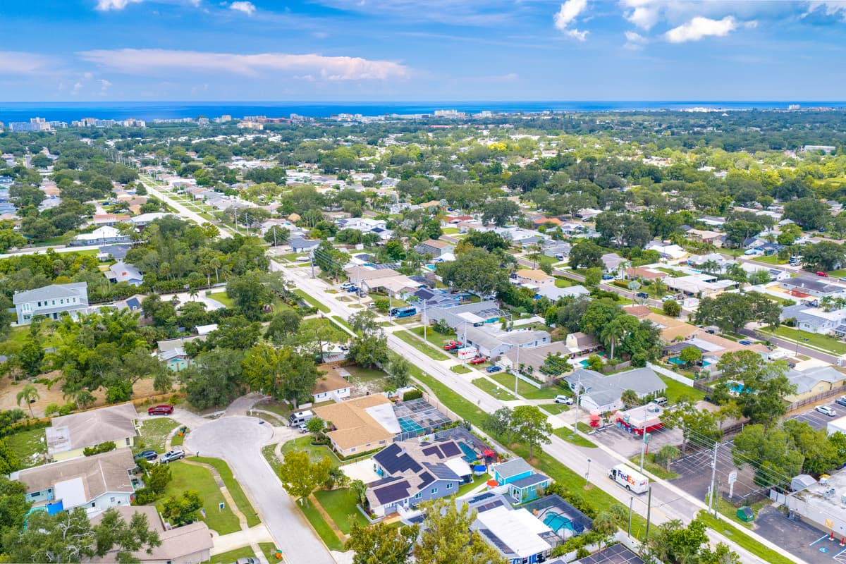 Aerial view of Flamingo Palms and the surrounding neighborhood.