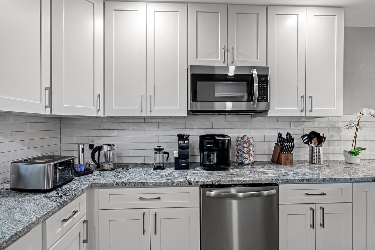 Our stunning kitchen has everything that you would need to prepare your favorite meals any time of the day. Nothing beats home cooked meals with family and friends. Book this property now!