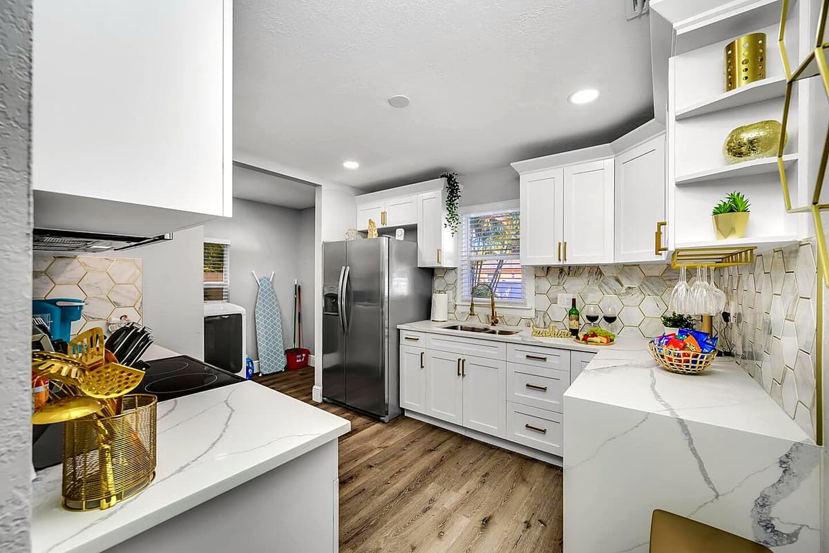 Cook your favorite meals in our amazing fully equipped kitchen! If you like what you see, send us an inquiry right away!