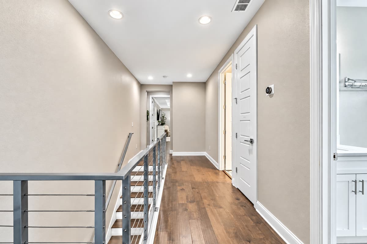 Hallway to the bedrooms.