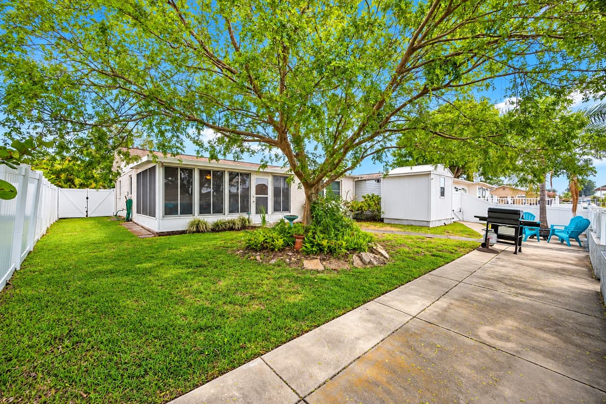 Let the kids play in this fully fenced backyard without worrying about their safety. Have the best time of your vacation in this beautiful property with an immaculate view and perfect ambiance! Inquire now!