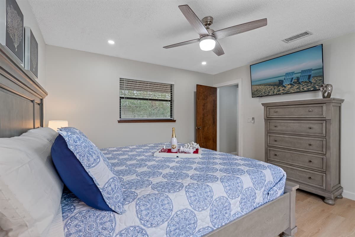 Experience the ultimate blend of comfort, elegance, and natural beauty in our king-size bedroom with an outdoor area.