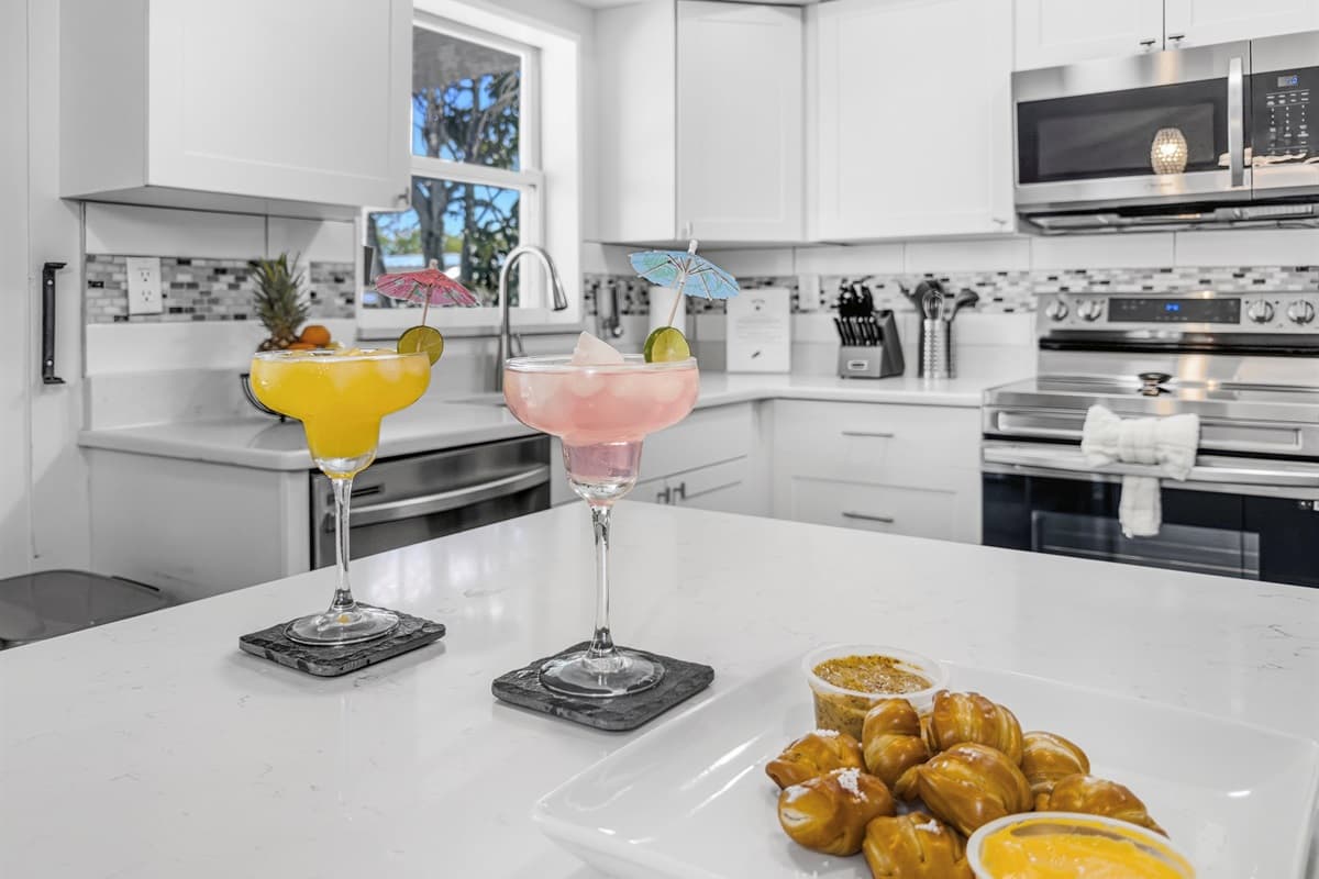 Enjoy snacks and refreshing drinks in the spacious chef's kitchen.