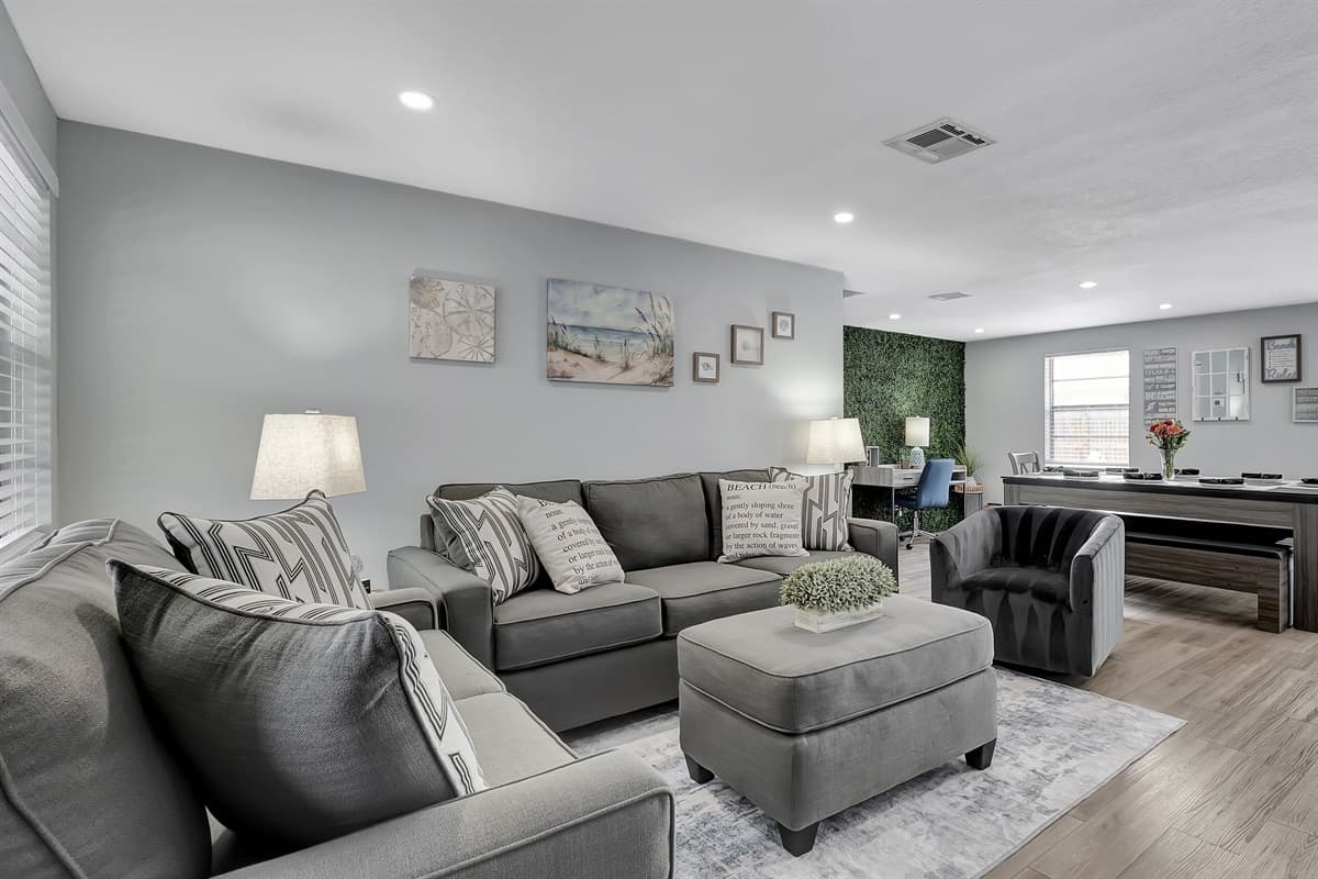 Relaxation and sophistication effortlessly blend together.
