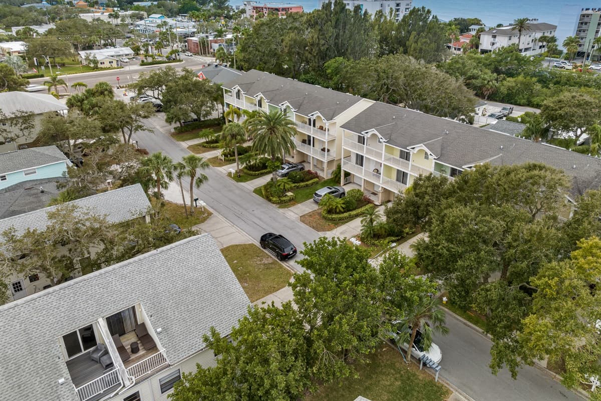 Step outside and immerse yourself in a captivating environment that will leave you spellbound.