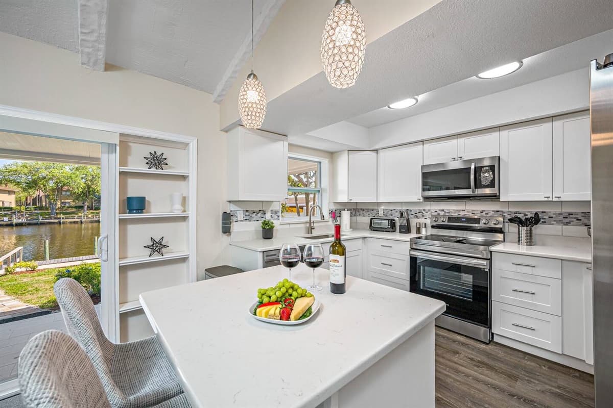 Want everyone to participate in the kitchen activities? Worry not! Our open kitchen space can accommodate everyone who wants to join. Meals are enjoyed best when served hot and fresh! Send us a message now!