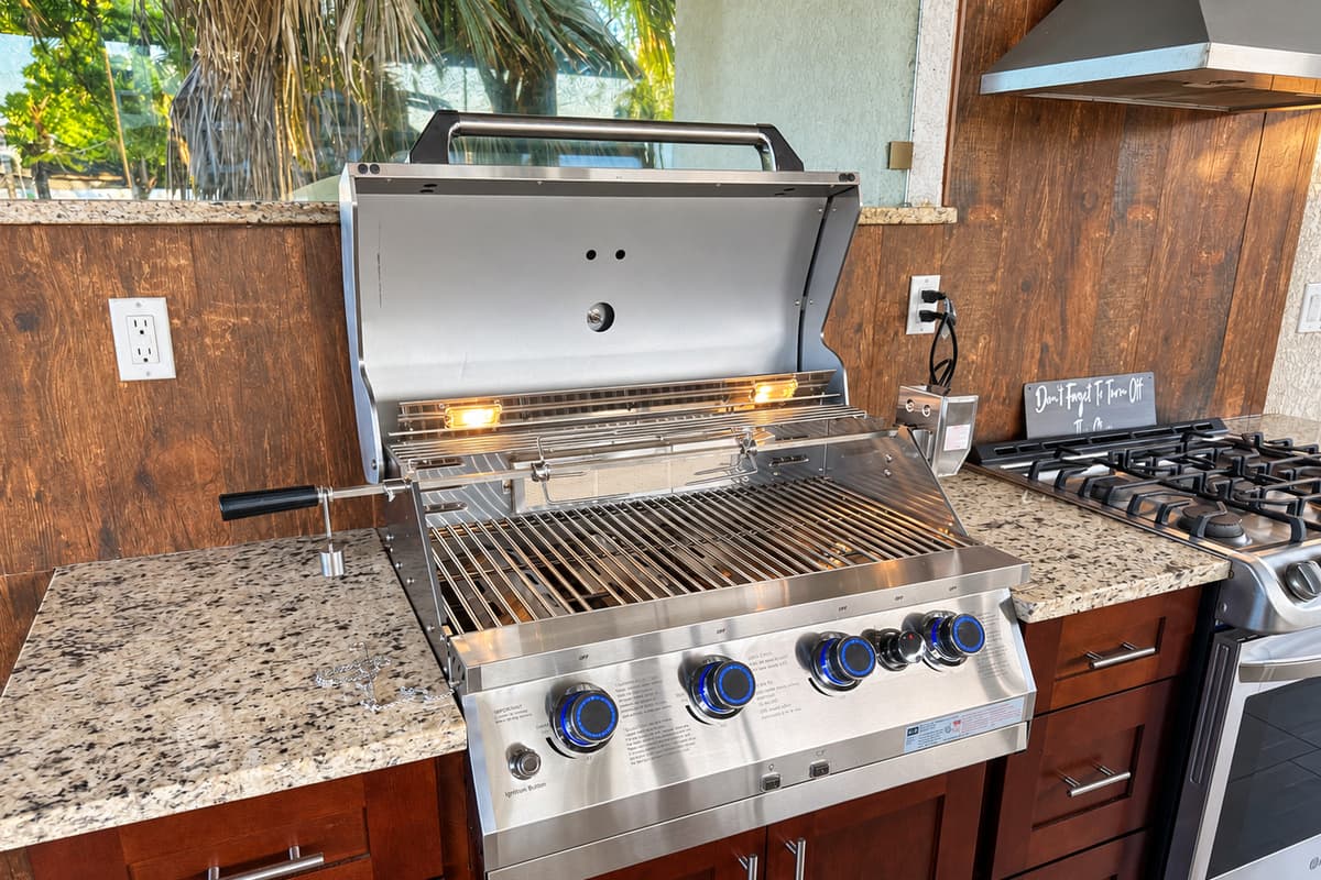 Outdoor Grill