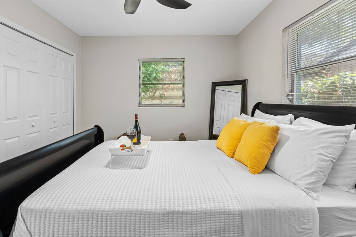 This cozy yet sophisticated bedroom offers the perfect balance of comfort, simplicity, and contemporary style.