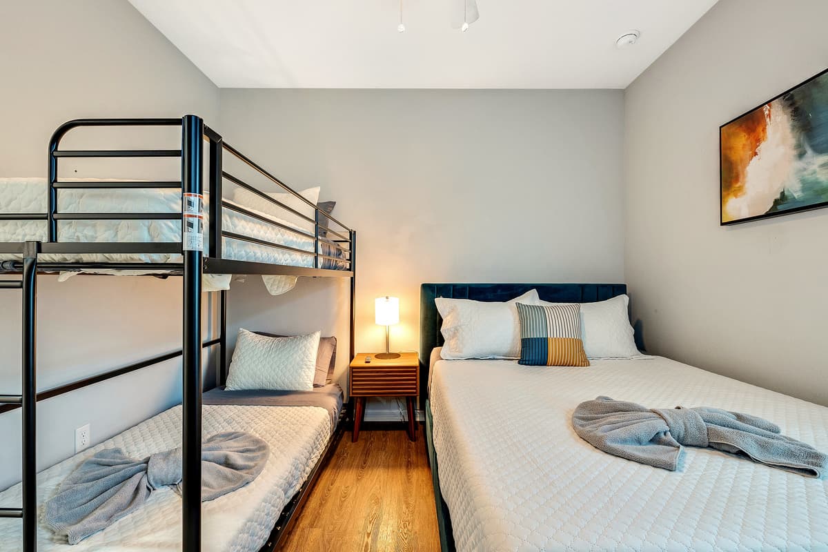 This well-appointed space caters to a myriad of sleeping arrangements, ensuring a delightful stay for guests of all ages.