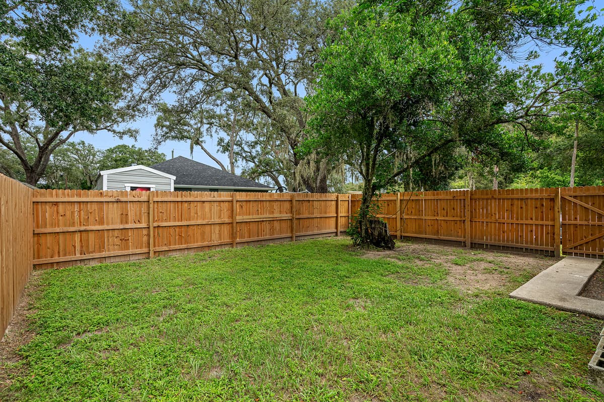 Never worry about kids playing in this beautiful fenced backyard! If you like what you see, book this property now!