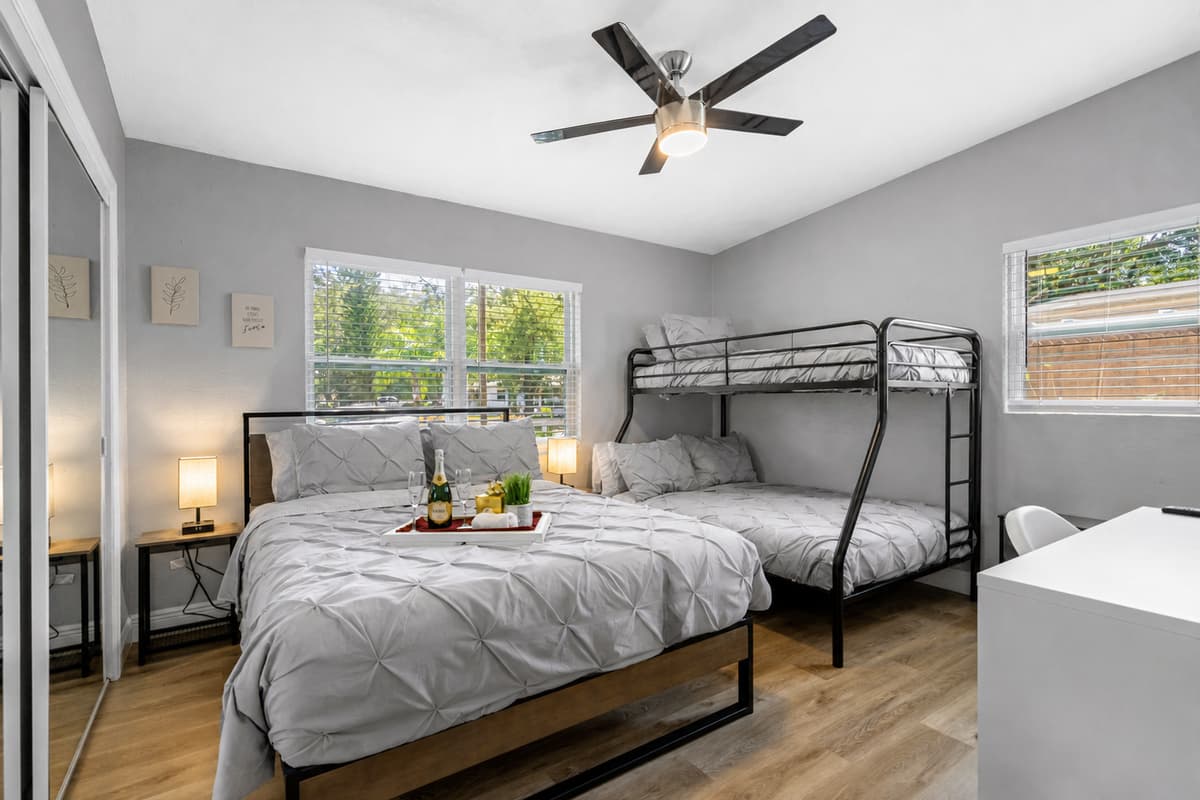 The inviting beds, with its soft linens and fluffy pillows.